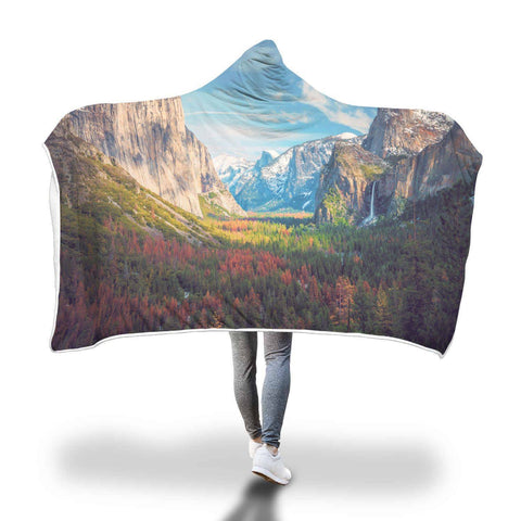 Image of Landscapes Hooded Blanket - Yosemite Valley Half Dome Blanket